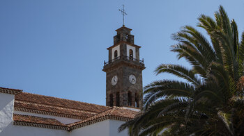 der Kirchturm der Iglesia de Nuestra Señora de los Remedios in Buenavista del Norte