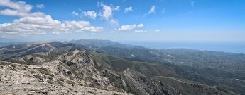 Panorama des La Maroma über die Sierra de Tejeda bis zum Mittelmeer Panorama des La Maroma über die Sierra de Tejeda bis zum Mittelmeer