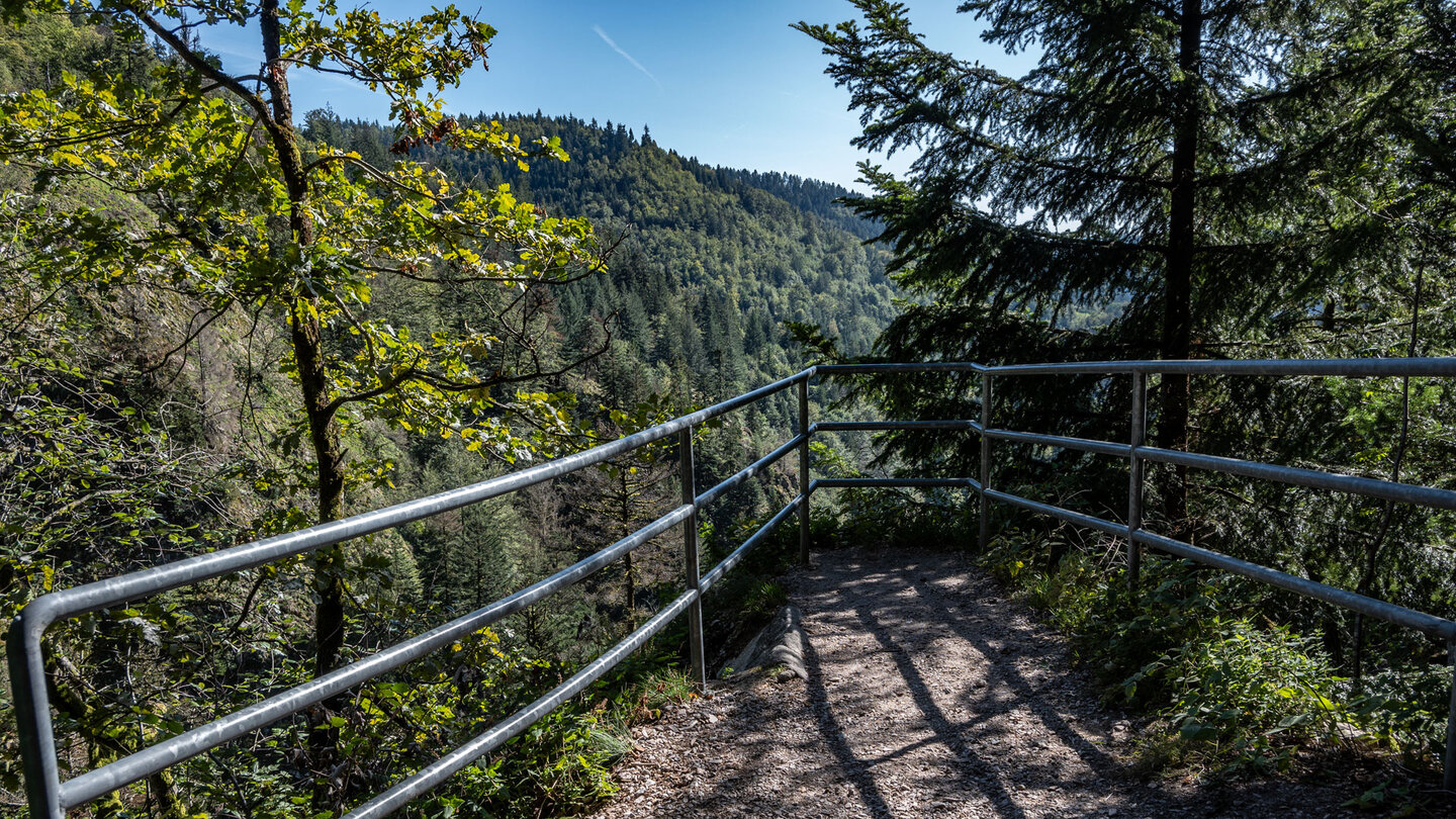 Aussichtsplattform entlang des Wanderwegs Richtung Engelskanzel