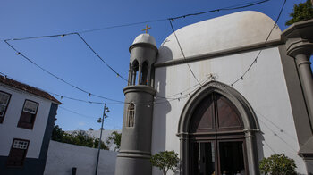 das Eingangsportal der Kirche Iglesia de San Marcos Evangelista in Agulo