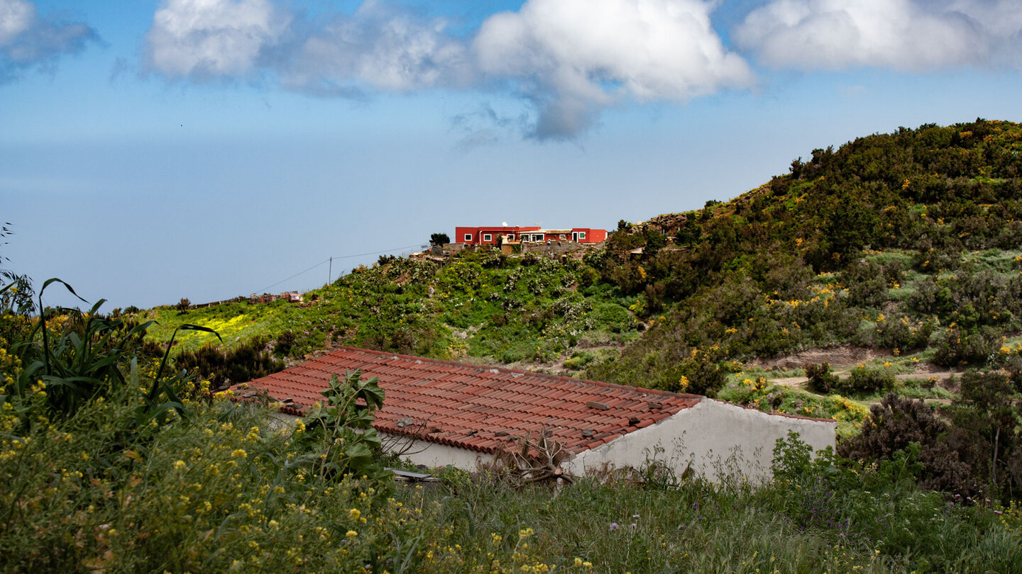 vereinzelte Siedlungen am Wanderweg