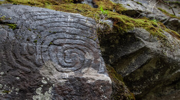 Rund 50 Fundstellen von Petroglyphen gibt es auf La Palma