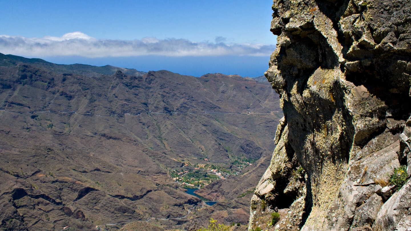 Blick in Richtung Chejelipes im Barranco de la Villa vom Aussichtspunkt Mirador Degollada de Peraza auf La Gomera