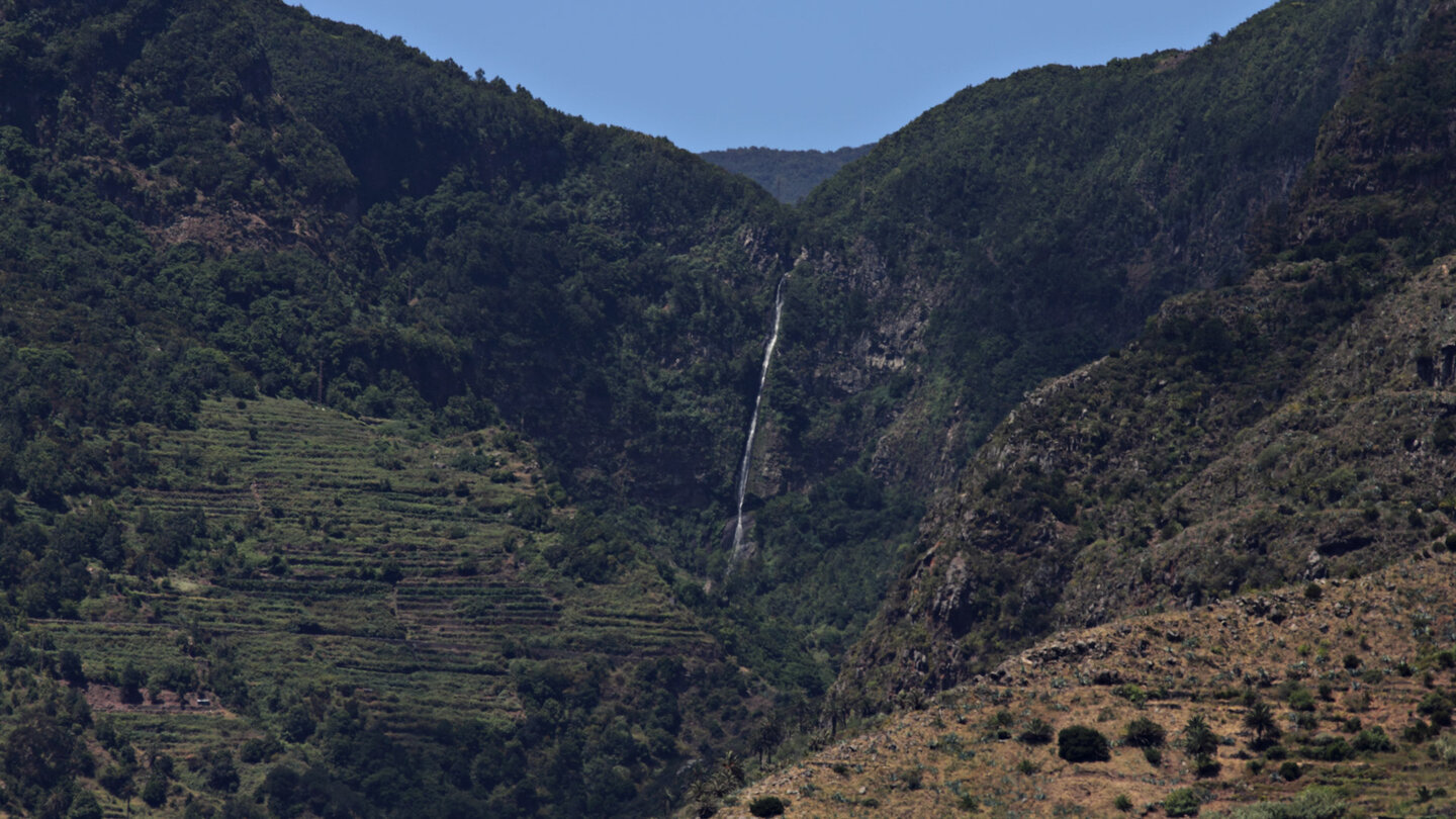 Blick vom Mirador de Agulo auf La Gomera zu den Steilwänden im Nordosten