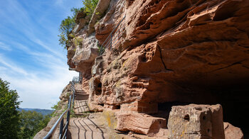 gesicherte Wege durch die Burg Falkenstein