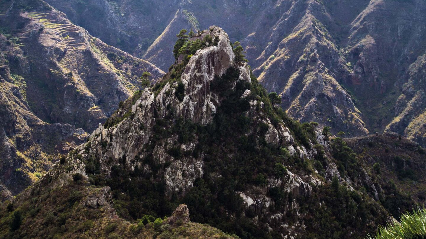 derVulkandom Roque de los Pinos liegt unterhalb von Chinamada