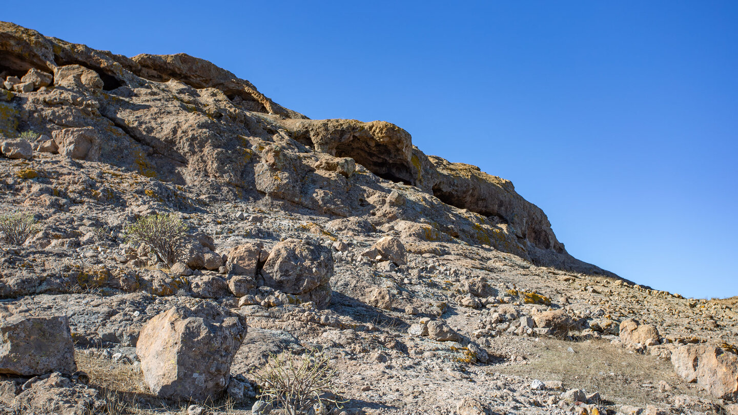 die Höhlen Cuevas de Majada