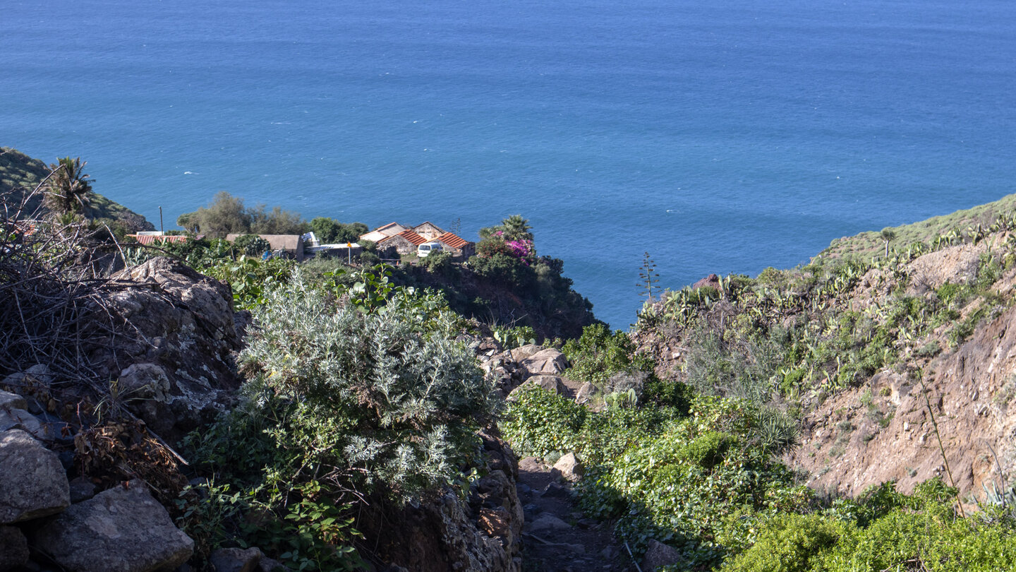 Ausblick auf das Örtchen El Draguillo vom Wanderweg