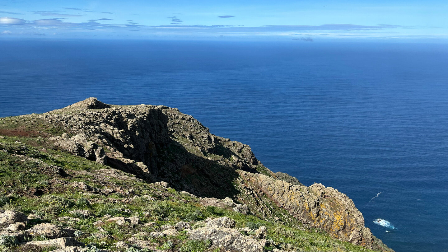 wunderbarer Ausblick über die Klippen bei Teno Alto aufs Meer