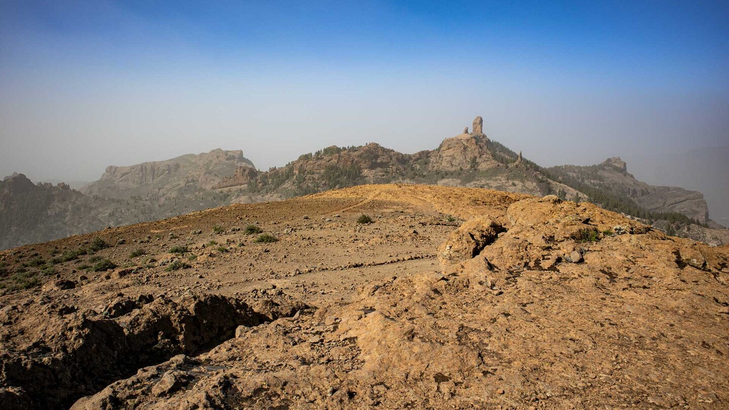 Blick vom El Montañon zum Roque Nublo