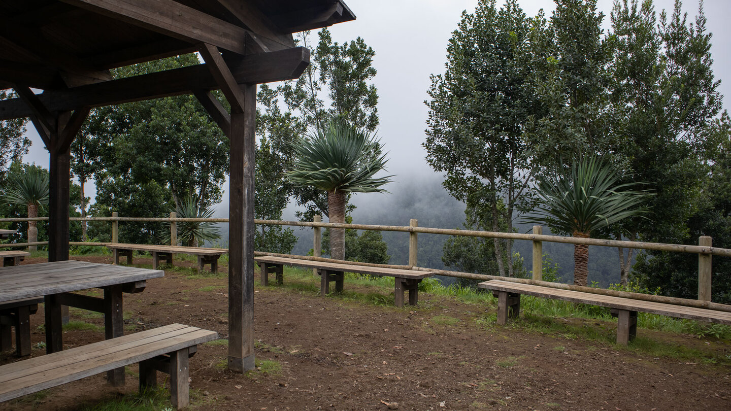 der schön angelegte Aussichtspunkt Mirador de los Barandas