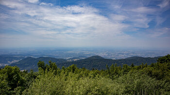 Fernblick in die Rheinebene von der Hornisgrinde