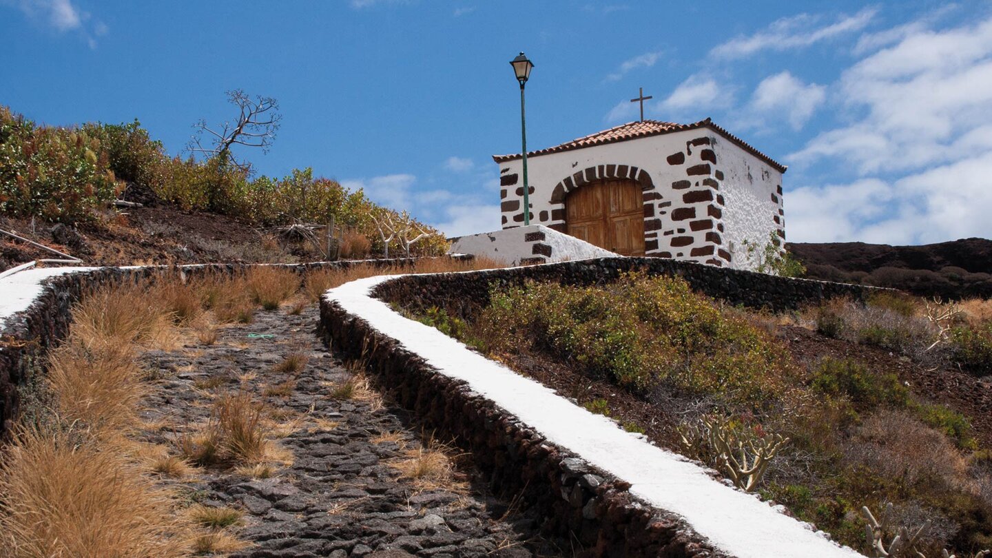 die Kapelle San Telmo oberhalb der Hafenanlage von Puerto de la Estaca auf El Hierro