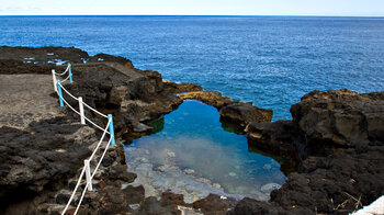 Wasserbecken am Charco Azul auf La Palma