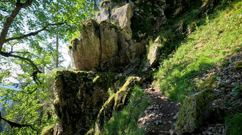 Felsvorsprung am Sentier des Roches in Richtung Le Hohneck