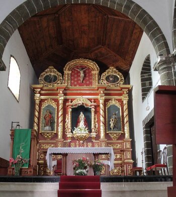 Altarraum der Dorfkirche Nuestra Señora de la Candelaria