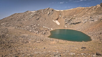 Aussicht Laguna de la Caldera im Nationalpark Sierra Nevada