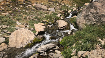 Blick vom Wanderweg am Rio Mulhacén