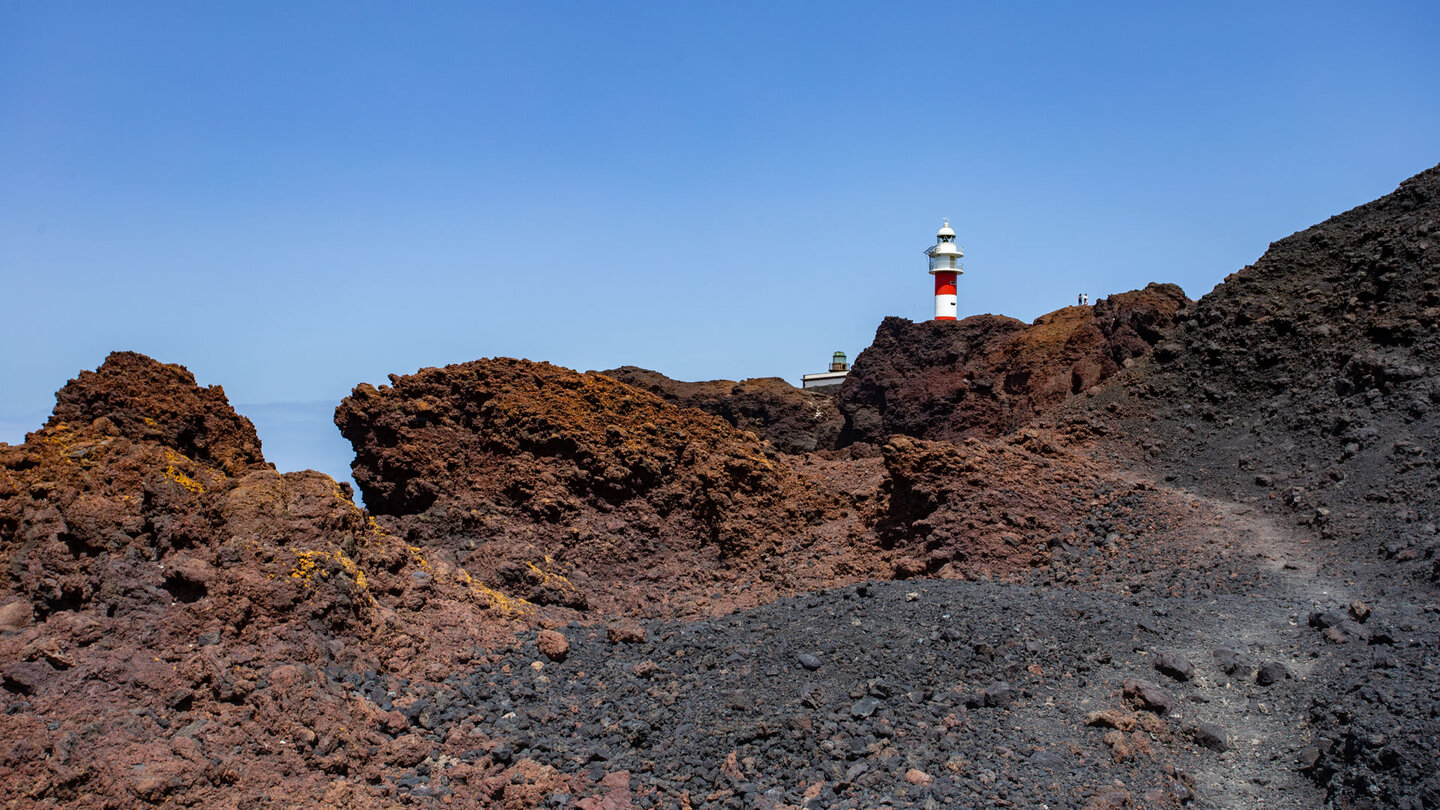 die Leuchtkuppeln des alten und neuen Leuchtturms an der Punta de Teno