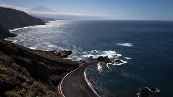 Blick entlang der Nordküste über die Playa Mesa del Mar