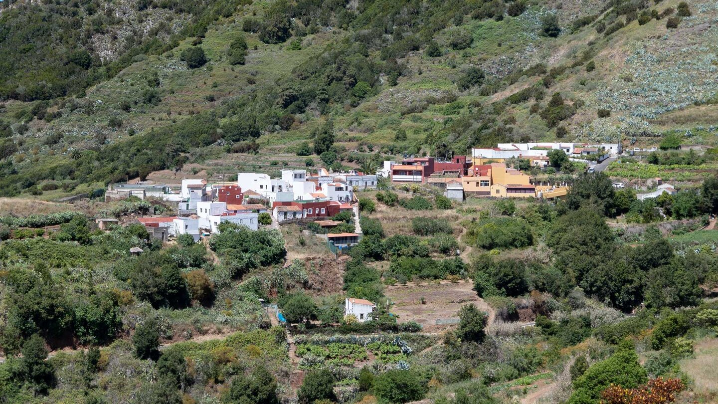 das Örtchen Las Portales im Teno-Gebirge auf Teneriffa