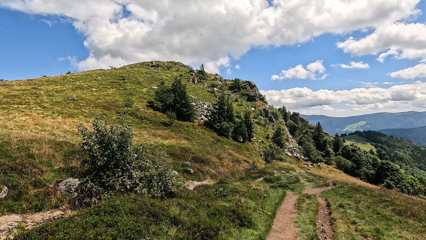 Blick auf die Clochers du Petit Hohneck von der Wanderroute