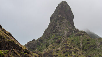 der Roque El Fraile bei Afur auf Teneriffa