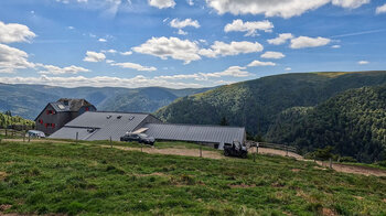 der Bergbauernhof Ferme Auberge du Schiessroth