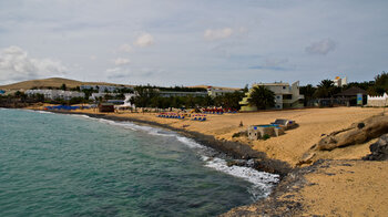 der Strand von Costa Calma in der Region Pájara auf Fuerteventura