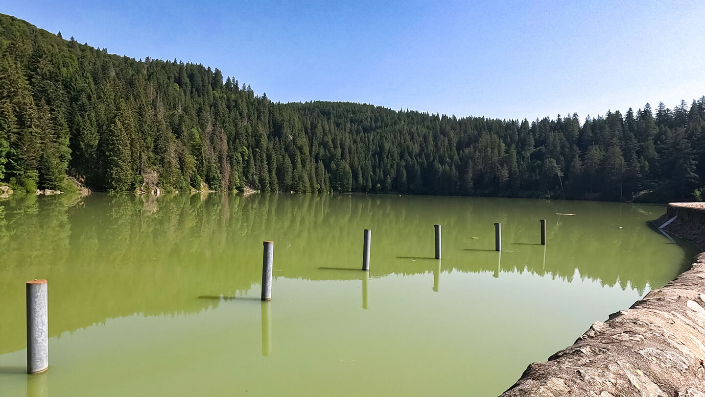 Staumauer des Lac Vert