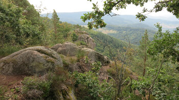 Blick entlang der Rockert Felsen