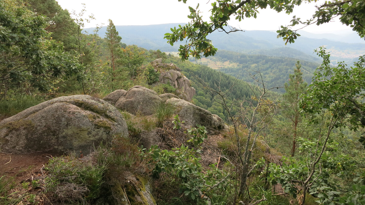 Blick entlang der Rockert Felsen