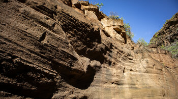 Tuffsteinwaende im Barranco de las Vacas