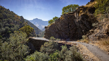 Aussicht auf den Berg Alcazaba in der Sierra Nevada