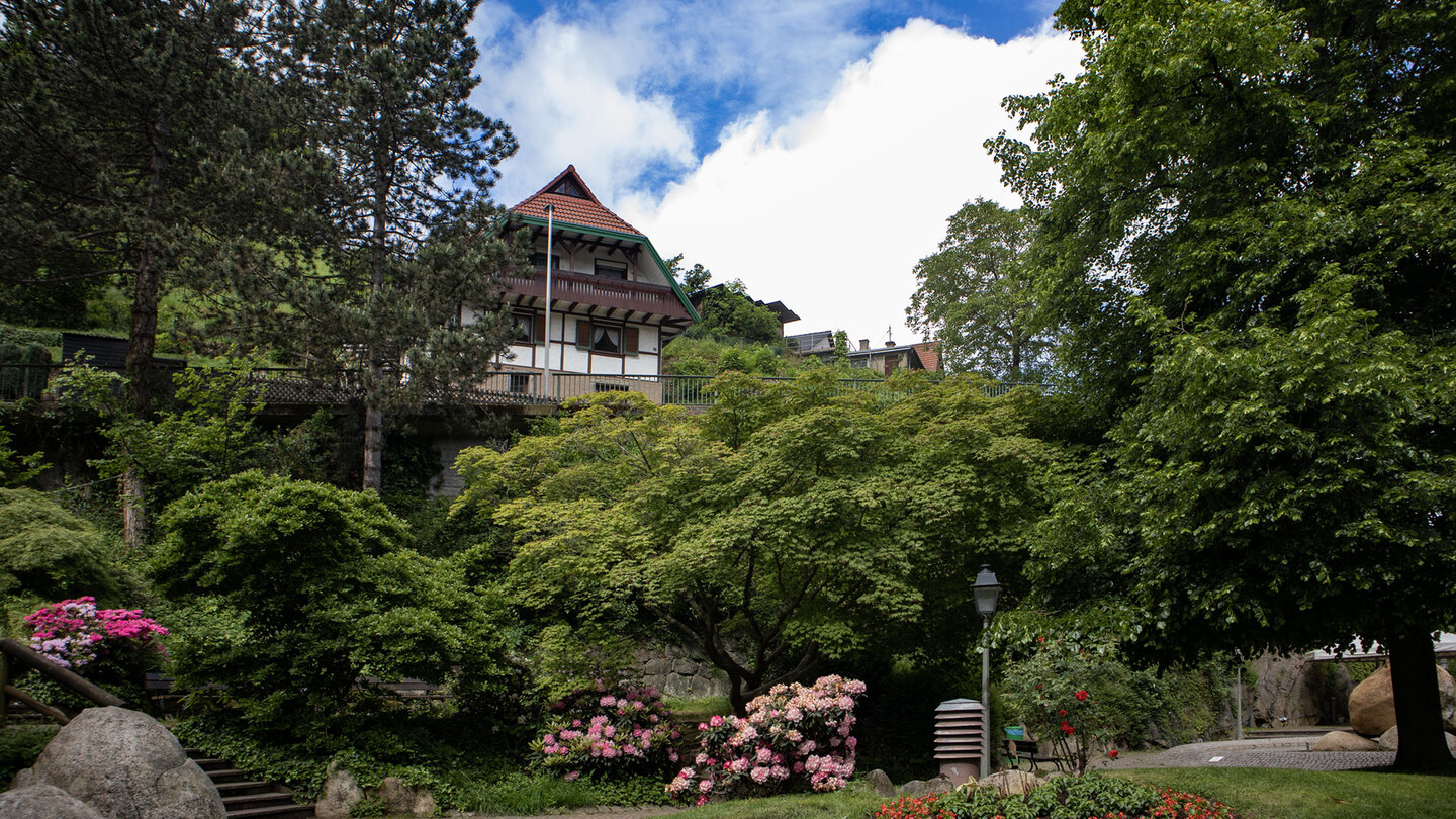 der Kapellenweg im Kurpark in Bühlertal