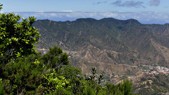 Blick über das Tal Vallehermoso vom Aussichtspunkt Mirador de Vallehermoso auf La Gomera