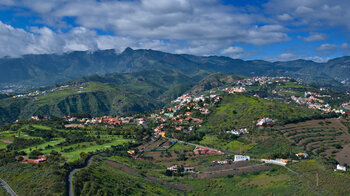 Blick Richtung Tarifa Alta vom Mirador Pico de Bandama auf Gran Canaria