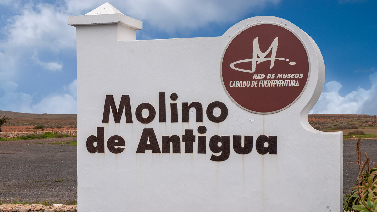 der Eingang Mühlenmuseums Molina de Antigua auf Fuerteventura