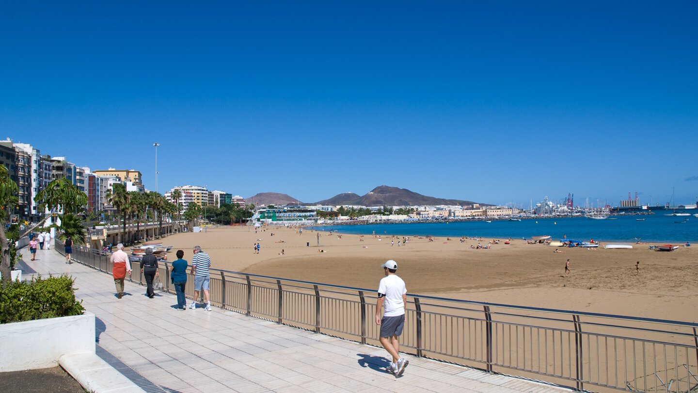 die Strandpromenade an der Playa de las Canteras auf Gran Canaria