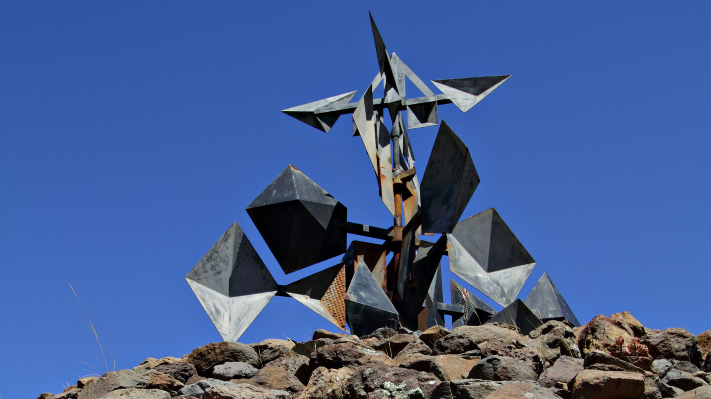 Skulptur am Aussichtsrestaurant Mirador César Manrique auf La Gomera