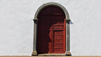 das Eingangsportal der Pfarrkirche San Antonio Abad in Fuencaliente