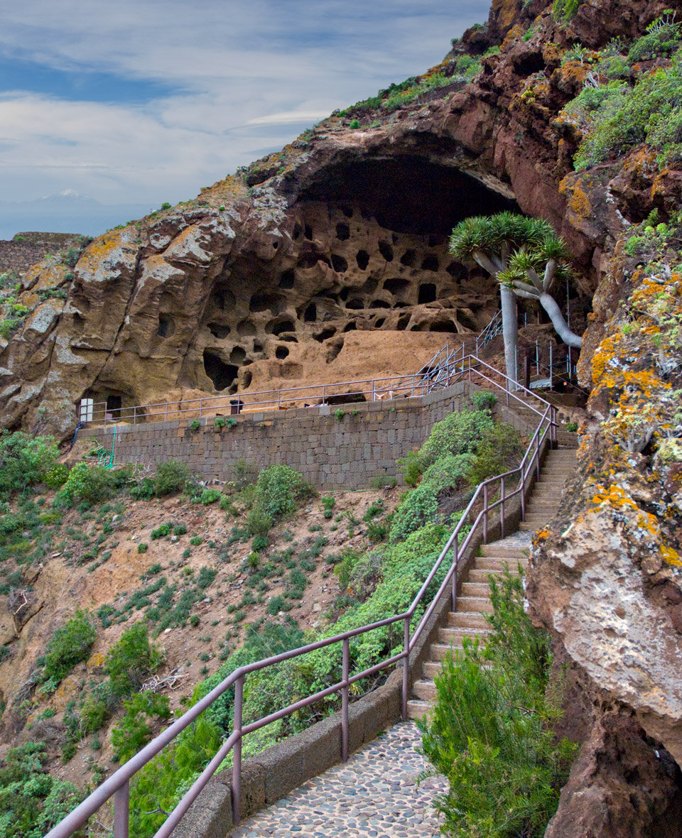 der Zugang zu den Höhlen von Cenobio de Valerón auf Gran Canaria