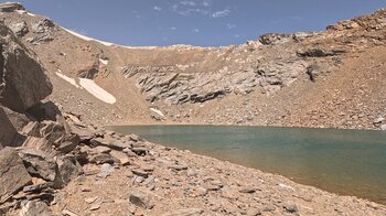 Laguna de la Caldera im Hochgebirge der Sierra Nevada