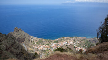 Blick auf Agulo vom Aussichtspunkt Mirado de Abrante auf La Gomera