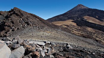 Blick vom Gipfel des Pico Viejo zum Teide auf Teneriffa