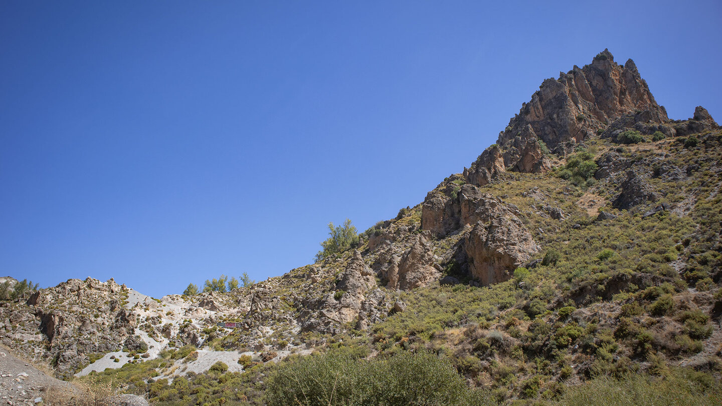 Wanderroute durch die Landschaft der Sierra Nevada