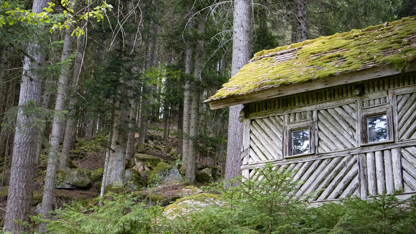 die Stirnleshütte liegt an der Aufstiegsroute zum Kleemiss-Hochmoor