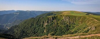 Ausblick auf den Bergkamm der Spitzkoepfe