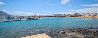Blick über den Hafen von Caleta de Sebo Blick über den Hafen von Caleta de Sebo