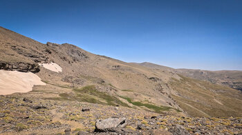 Quellgebiet an der Flanke des Mulhacén